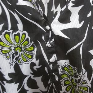 Essentials by Midland blouse